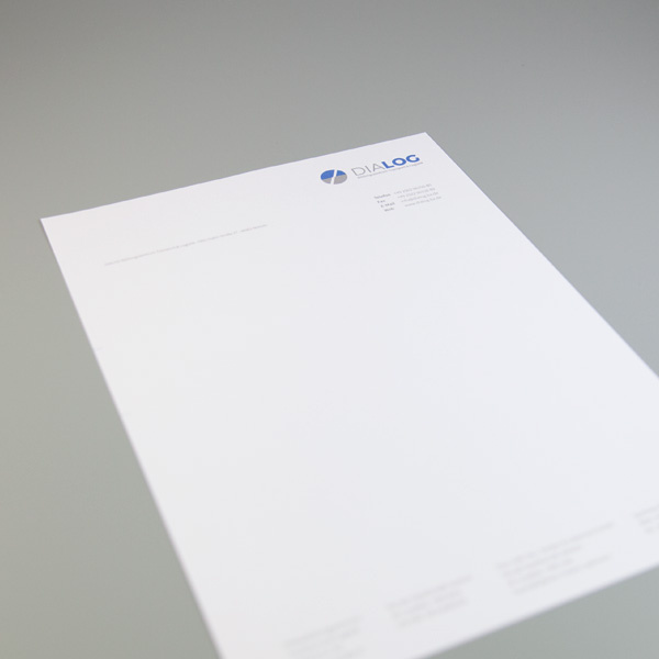 Gestaltung von Briefpapier für ein Bildungszentrum