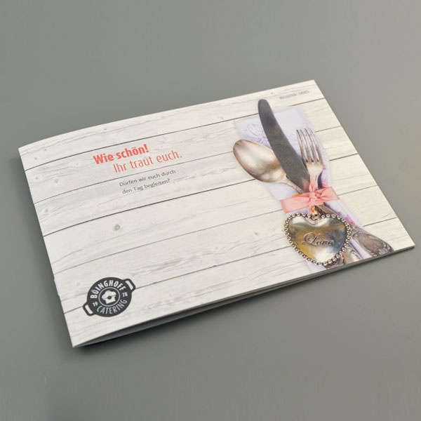 Gestaltung einer Hochzeitsbroschüre für einen Catering Service