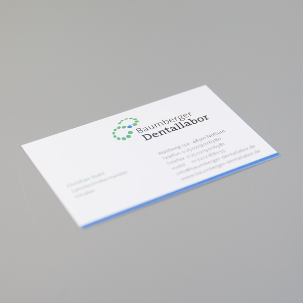 Design einer Visitenkarte für ein Dentallabor